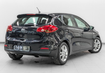 Подержанный автомобиль Kia Ceed Hatchback 2013 года (5 фото)
