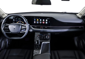 Подержанный автомобиль FAW Bestune B70 2023 года (12 фото)