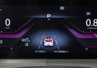 Подержанный автомобиль Changan UNI-T 2023 года (12 фото)