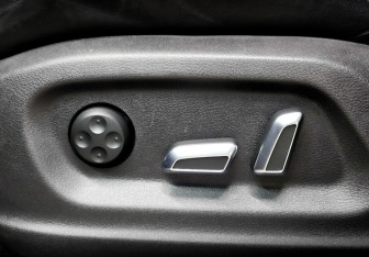 Подержанный автомобиль Audi Q5 2013 года (22 фото)