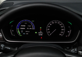 Подержанный автомобиль Honda Odyssey Minivan 2024 года (18 фото)