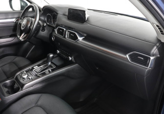 Подержанный автомобиль Mazda CX-5 2019 года (10 фото)