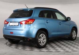 Подержанный автомобиль Mitsubishi ASX 2014 года (5 фото)