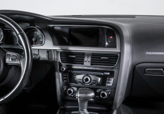 Подержанный автомобиль Audi A5 Coupe 2013 года (13 фото)