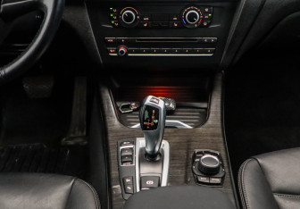 Подержанный автомобиль BMW X3 2014 года (10 фото)