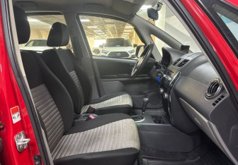 Подержанный автомобиль Suzuki SX4 Hatchback 2011 года (10 фото)