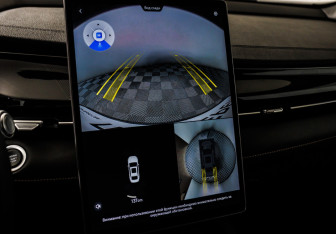 Подержанный автомобиль Geely Preface 2024 года (14 фото)