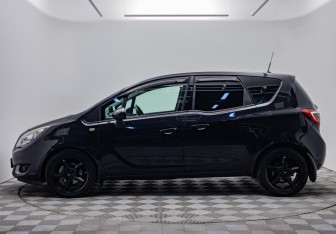 Подержанный автомобиль Opel Meriva 2014 года (2 фото)