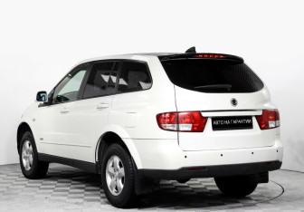 Подержанный автомобиль SsangYong Kyron 2014 года (3 фото)