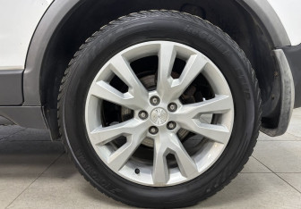 Подержанный автомобиль Opel Antara 2013 года (9 фото)