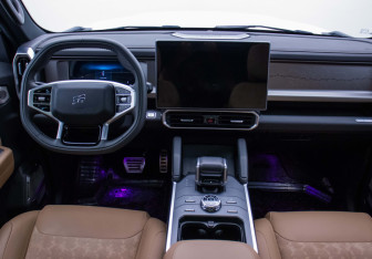 Подержанный автомобиль Jetour T2 2024 года (13 фото)