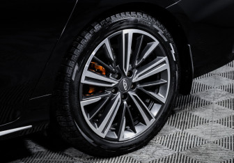 Подержанный автомобиль Chery Arrizo 8 2023 года (15 фото)