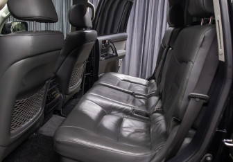 Подержанный автомобиль Toyota Land Cruiser Suv 2009 года (12 фото)