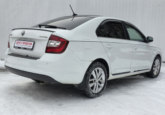 Подержанный автомобиль Skoda Rapid Liftback 2017 года (5 фото)
