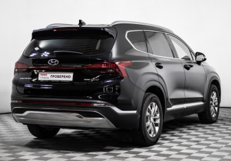 Подержанный автомобиль Hyundai Santa Fe 2022 года (5 фото)
