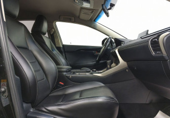Подержанный автомобиль Lexus NX 2015 года (20 фото)