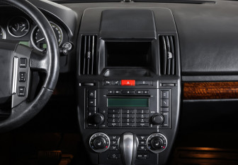 Подержанный автомобиль Land Rover Freelander 2007 года (13 фото)