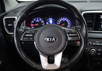 Подержанный автомобиль Kia Sportage 2019 года (16 фото)