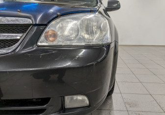 Подержанный автомобиль Chevrolet Lacetti Sedan 2012 года (16 фото)