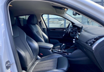 Подержанный автомобиль BMW X4 2019 года (25 фото)