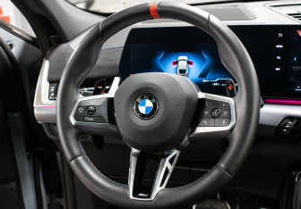 Подержанный автомобиль BMW X2 2024 года (17 фото)