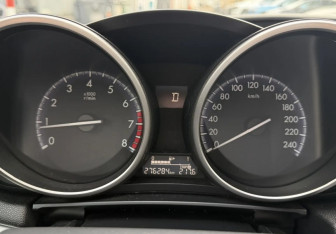 Подержанный автомобиль Mazda 3 Sedan 2013 года (13 фото)