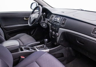 Подержанный автомобиль SsangYong Korando 2011 года (10 фото)