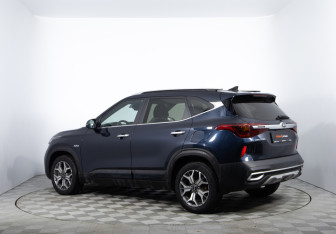 Подержанный автомобиль Kia Seltos 2021 года (7 фото)