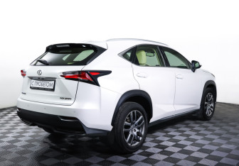 Подержанный автомобиль Lexus NX 2017 года (5 фото)