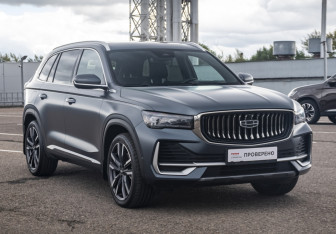 Подержанный автомобиль Geely Monjaro 2024 года (3 фото)