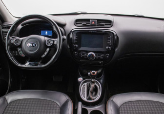 Подержанный автомобиль Kia Soul 2016 года (13 фото)
