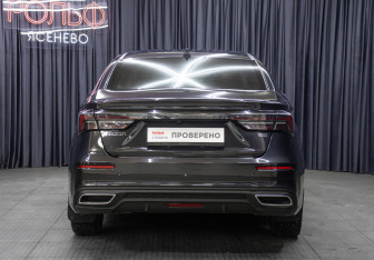 Подержанный автомобиль Omoda S5 2024 года (6 фото)