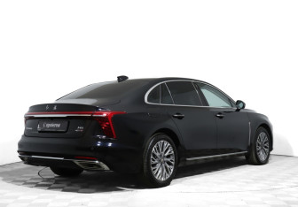 Подержанный автомобиль Hongqi H5 2024 года (5 фото)