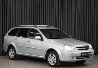 Подержанный автомобиль Chevrolet Lacetti Hatchback 2006 года (3 фото)