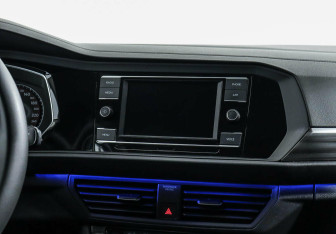 Подержанный автомобиль Volkswagen Jetta Sedan 2021 года (8 фото)