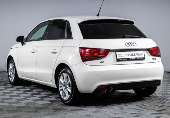 Подержанный автомобиль Audi A1 2013 года (7 фото)