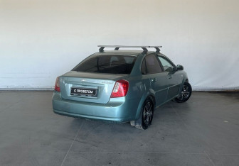 Подержанный автомобиль Chevrolet Lacetti Sedan 2007 года (6 фото)