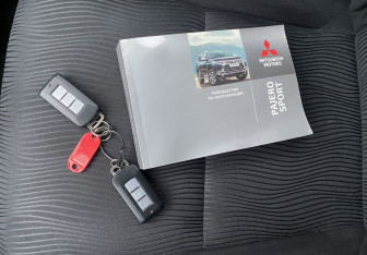 Подержанный автомобиль Mitsubishi Pajero Sport 2018 года (19 фото)