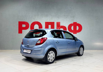 Подержанный автомобиль Opel Corsa 2006 года (4 фото)