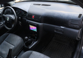 Подержанный автомобиль Skoda Octavia Liftback 2008 года (7 фото)