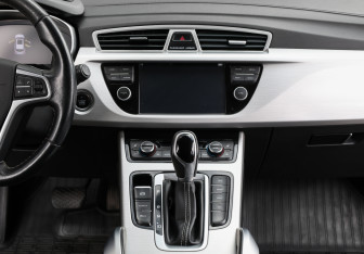 Подержанный автомобиль Geely Atlas 2019 года (20 фото)