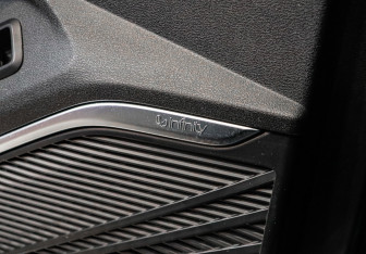 Подержанный автомобиль Geely Monjaro 2023 года (19 фото)