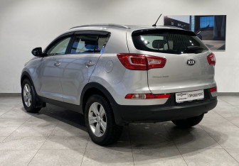 Подержанный автомобиль Kia Sportage 2013 года (7 фото)
