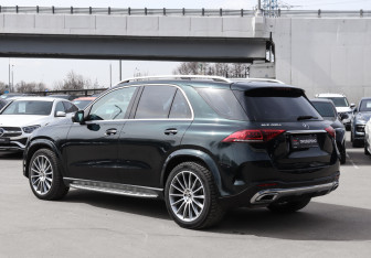 Подержанный автомобиль Mercedes-Benz GLE 2019 года (7 фото)