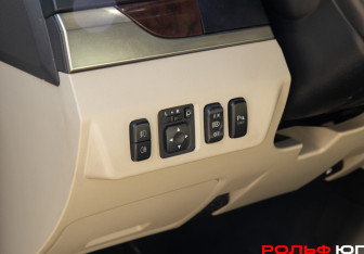 Подержанный автомобиль Mitsubishi Pajero 2019 года (6 фото)