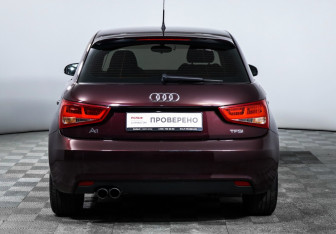 Подержанный автомобиль Audi A1 2014 года (6 фото)