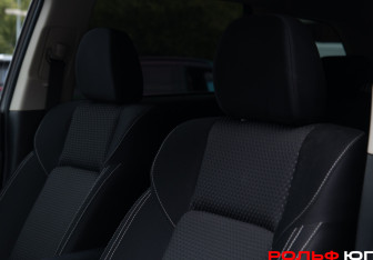 Подержанный автомобиль Mitsubishi Outlander 2022 года (12 фото)