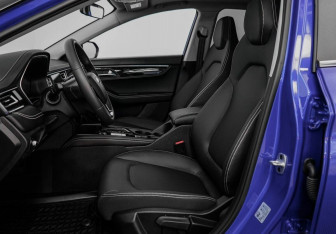 Подержанный автомобиль JAC J7 2021 года (5 фото)