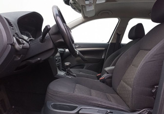 Подержанный автомобиль Skoda Octavia Liftback 2012 года (10 фото)