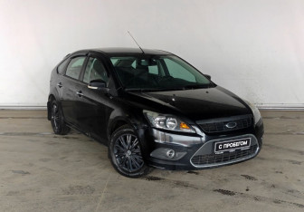 Подержанный автомобиль Ford Focus Hatchback 2011 года (3 фото)